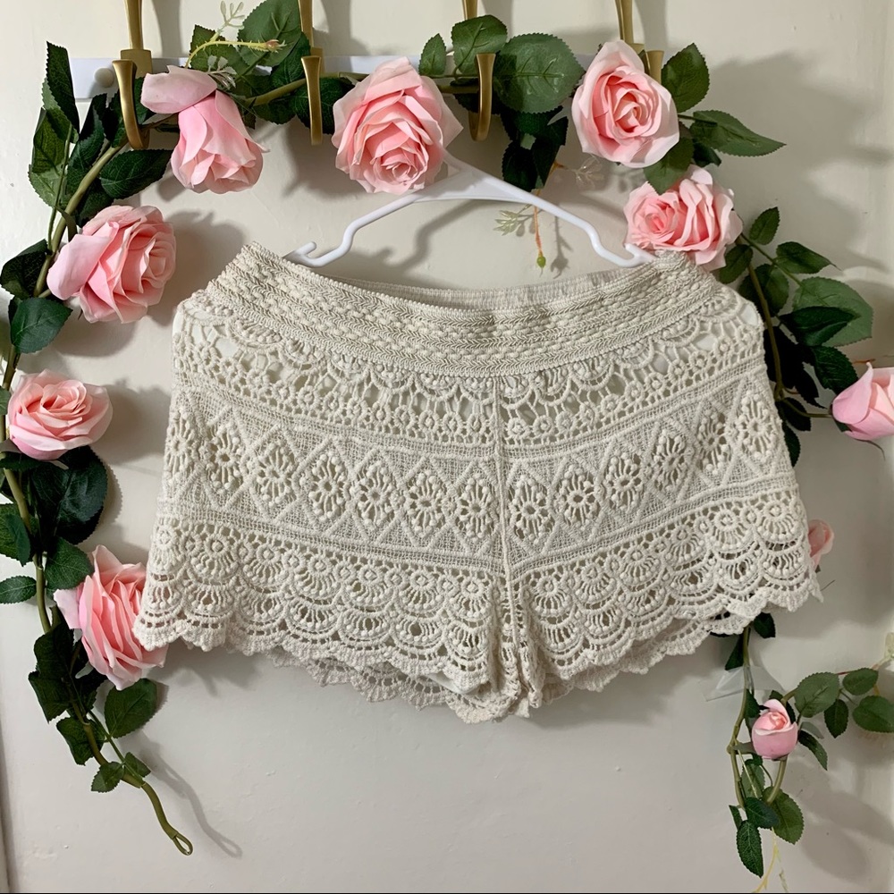 2/$20 Cream Crochet Shorts